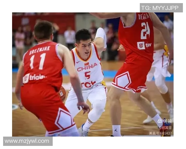 洲际杯回顾重庆篮球队个人能力的精彩展现与不足分析