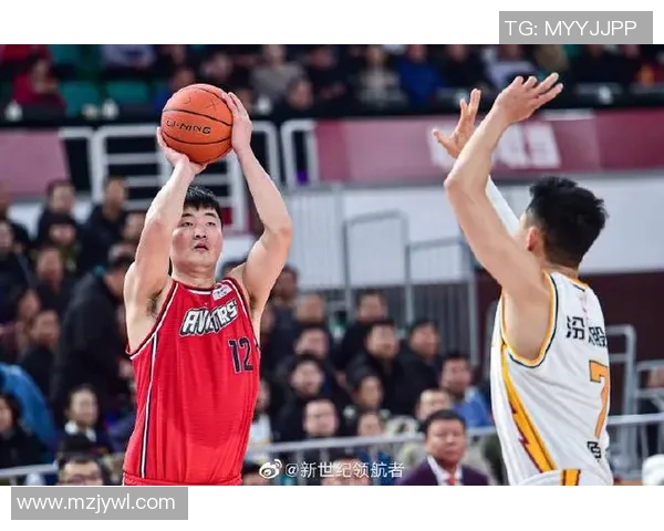 赛后分析:深圳篮球队与武汉篮球队的比赛节奏与战术对比解析 赛后分析:深圳篮球队与武汉篮球队的比赛节奏与战术对比解析