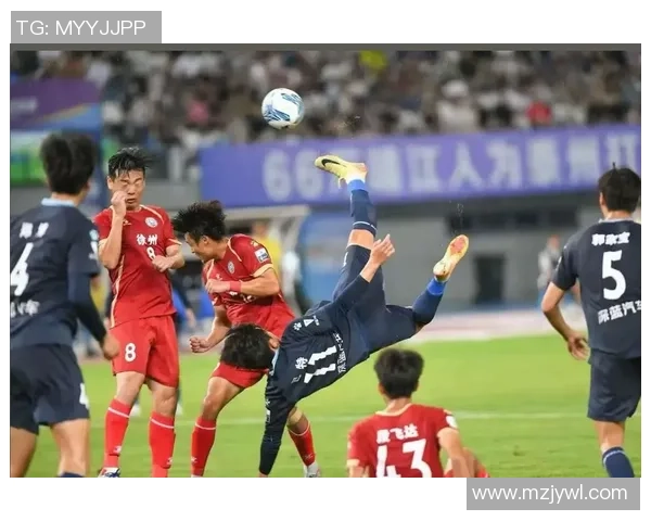 足球明星怒斥对手瞬间曝光引发热议视频回顾精彩瞬间与背后故事 足球明星怒斥对手瞬间曝光引发热议视频回顾精彩瞬间与背后故事