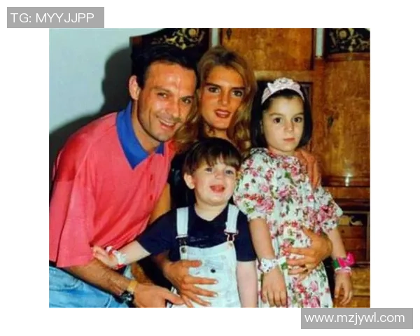 足球明星的爱情故事:揭秘那些比他们年长的妻子背后的魅力与智慧 足球明星的爱情故事:揭秘那些比他们年长的妻子背后的魅力与智慧